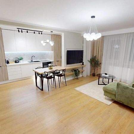 Cozy Apartment Vrt Sibiu Eksteriør billede